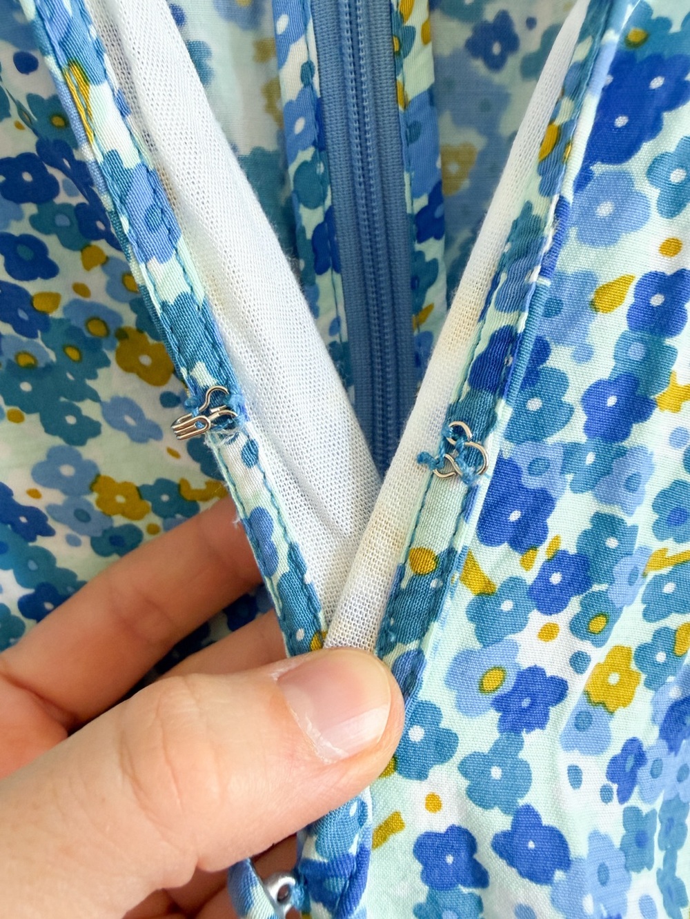 FAITHFULL THE BRAND • Bellavista Midi Dress in Lou Floral Print Blue - Picture 7 of 16